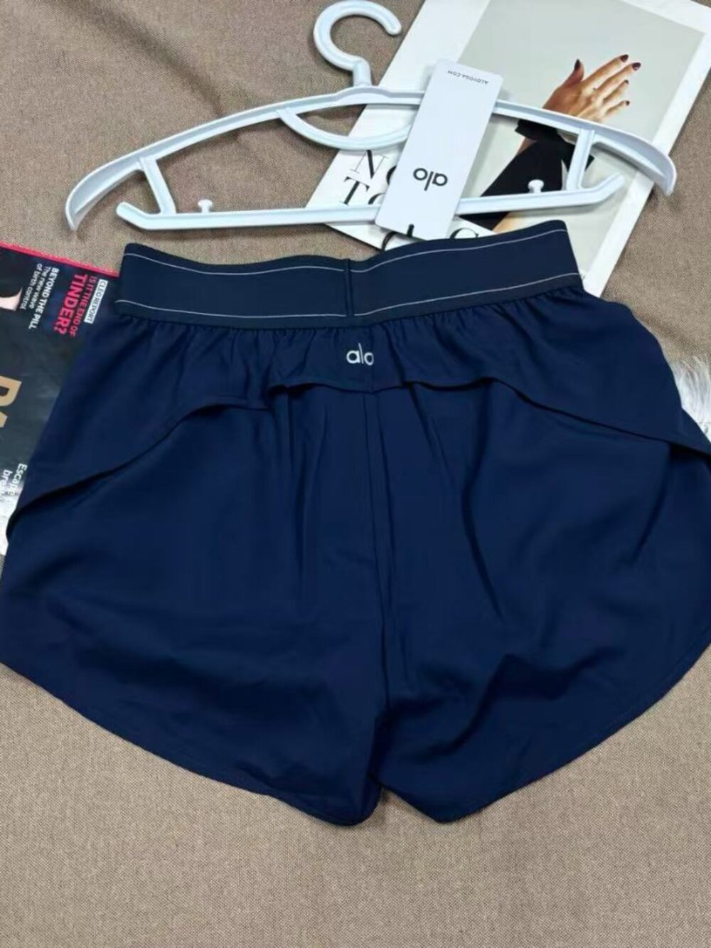 🖤ALO Yoga Athletic Shorts Navy Blue Versatile High Waisted Style - Picture 4 of 7